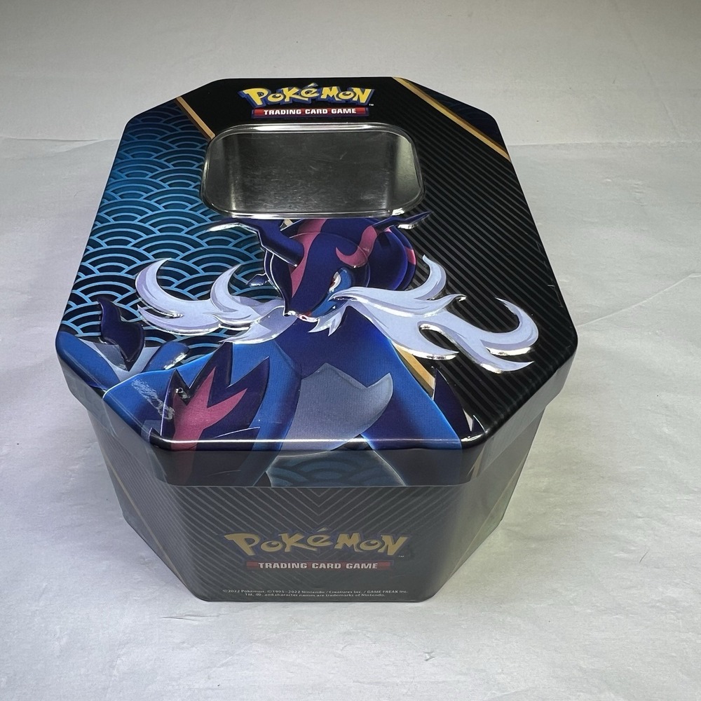 Random Pokemon‎ Cards In Legendary Bird Tin (empty)